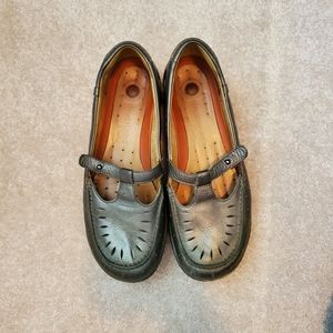 Silver Clarks